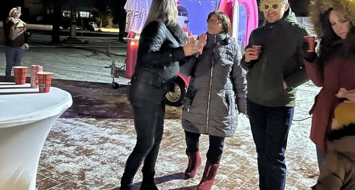 ocihovec rozsviceni stromu spolu.jpg